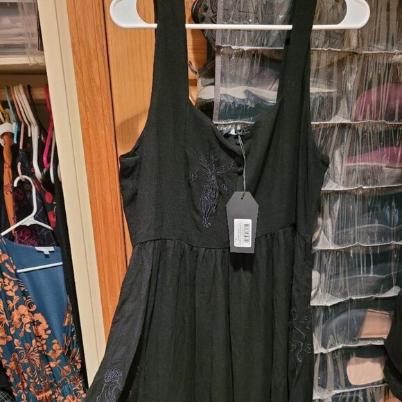 Disturbia Dresses & Skirts - Disturbia Mandrake Linen-Blend Embroidered Midi Dress US Size Large